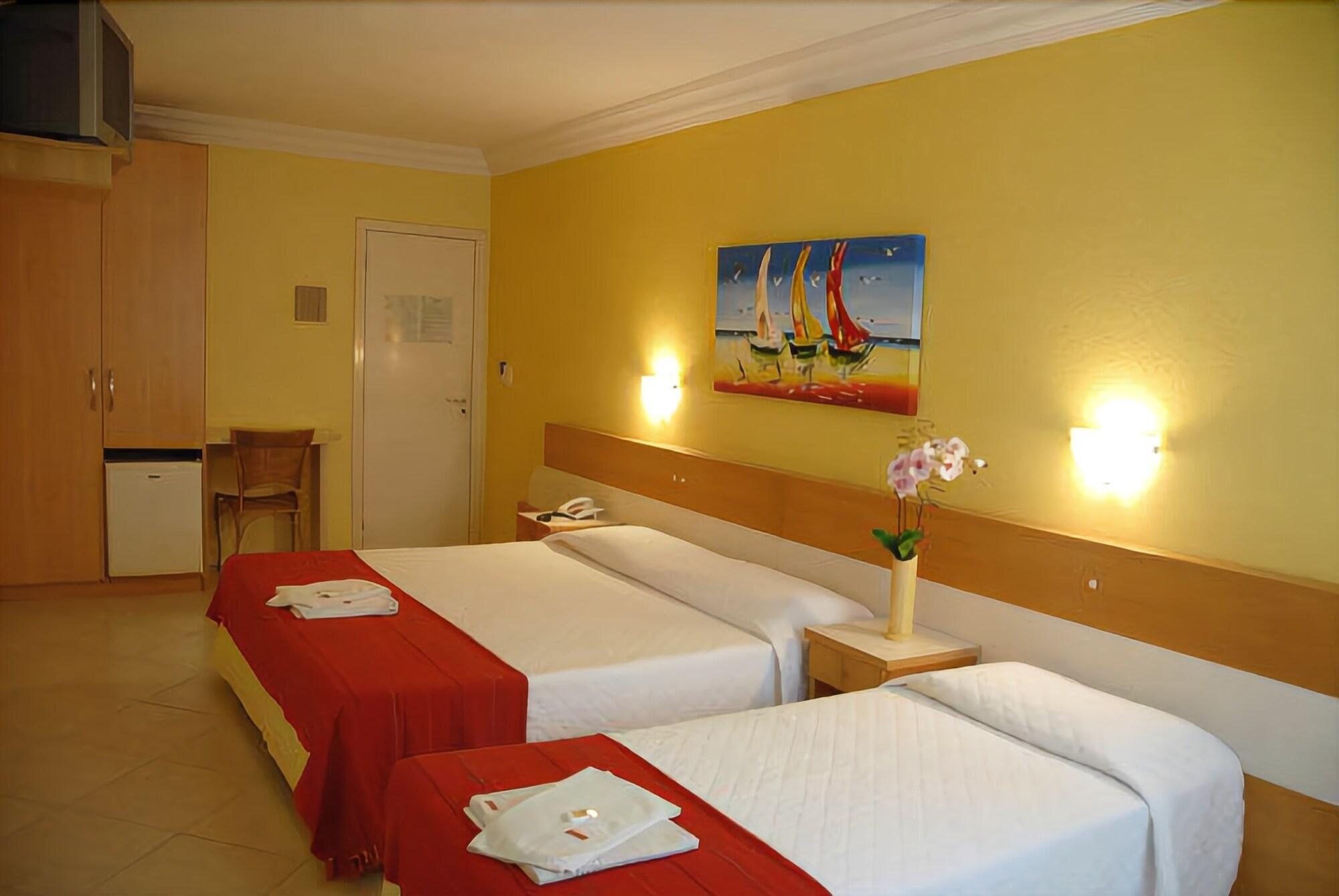 Italia Hotel 3*